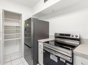 500 NE 2nd St 223, Dania Beach FL 33004
