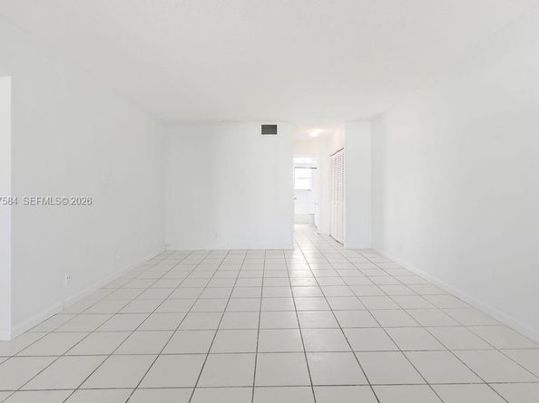 500 NE 2nd St 223, Dania Beach FL 33004