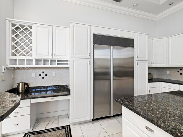 2939 Paddock Ln, Weston FL 33331