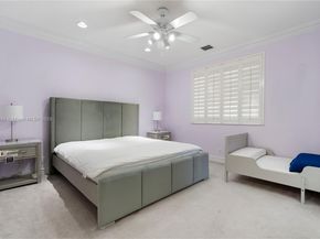 2939 Paddock Ln, Weston FL 33331