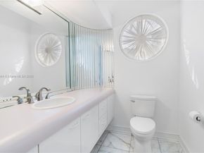 2939 Paddock Ln, Weston FL 33331