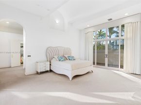 2939 Paddock Ln, Weston FL 33331