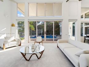 2939 Paddock Ln, Weston FL 33331