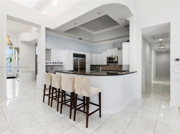 2939 Paddock Ln, Weston FL 33331