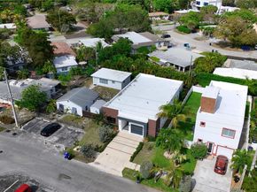 913 NE 15th St, Fort Lauderdale FL 33304