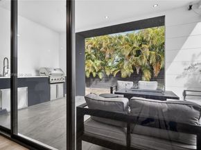 913 NE 15th St, Fort Lauderdale FL 33304