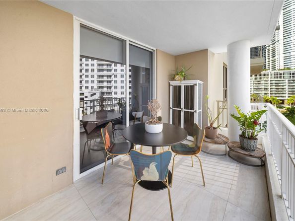 701 Brickell Key Blvd 707, Miami FL 33131