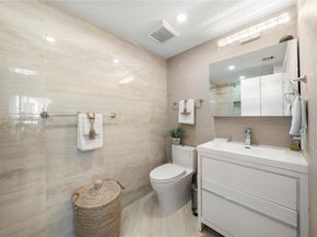 701 Brickell Key Blvd 707, Miami FL 33131
