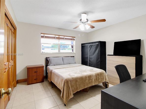 50 SW 130th Ave, Miami FL 33184