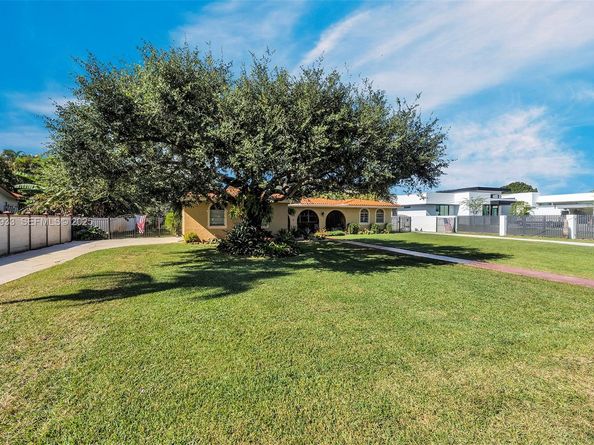 50 SW 130th Ave, Miami FL 33184