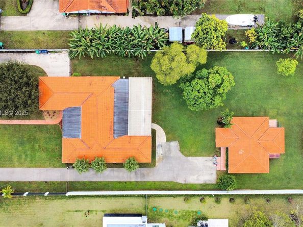 50 SW 130th Ave, Miami FL 33184