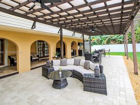 50 SW 130th Ave, Miami FL 33184