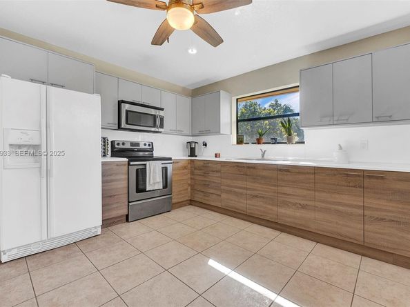 50 SW 130th Ave, Miami FL 33184