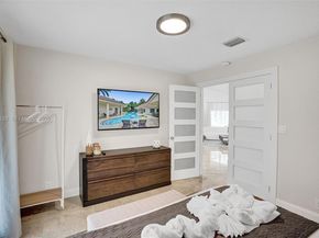 16301 SW 62nd St, Southwest Ranches FL 33331