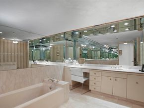 19667 Turnberry Way 12E, Aventura FL 33180