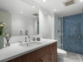 19667 Turnberry Way 12E, Aventura FL 33180