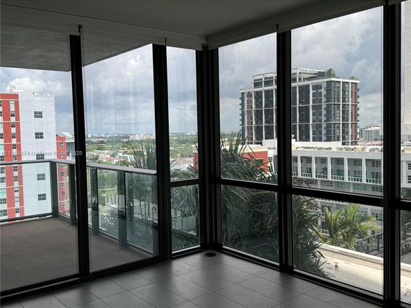 1600 NE 1st Ave 1016, Miami FL 33132