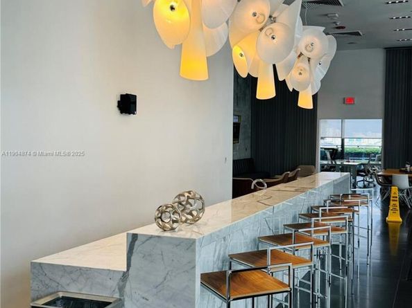 1600 NE 1st Ave 1016, Miami FL 33132