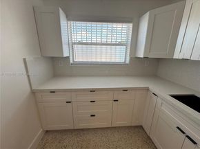 20 W 37th St, Hialeah FL 33012