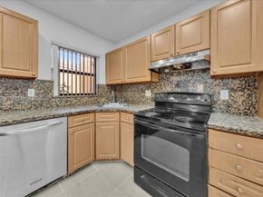 3814 Coral Tree Cir 3814, Coconut Creek FL 33073