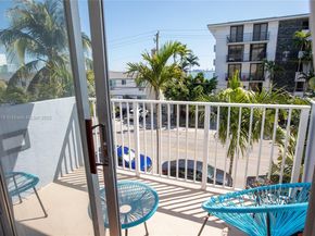 1801 S Treasure Dr 321, North Bay Village FL 33141