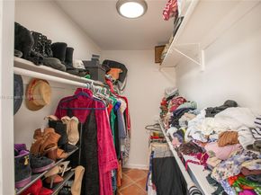 1801 S Treasure Dr 321, North Bay Village FL 33141