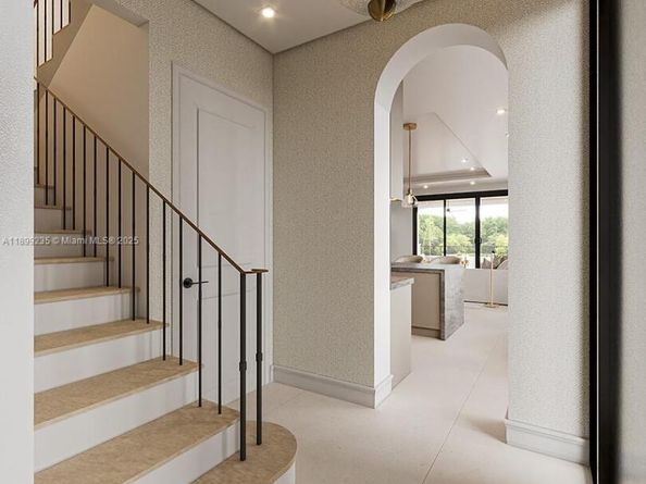 5262 La Gorce Dr, Miami Beach FL 33140