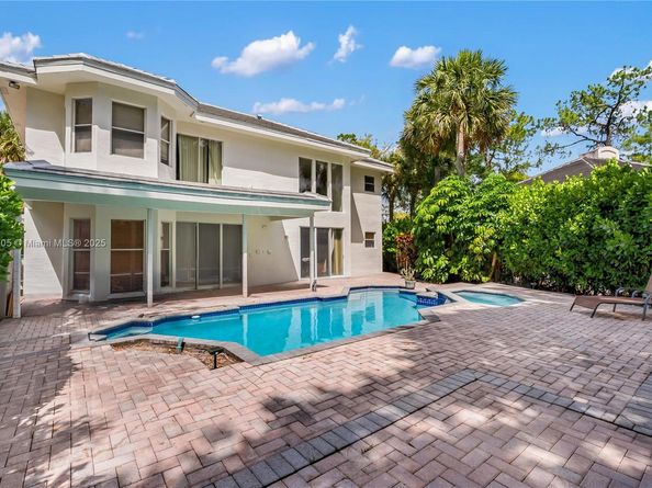 3506 Wildflower Dr, Coral Springs FL 33065