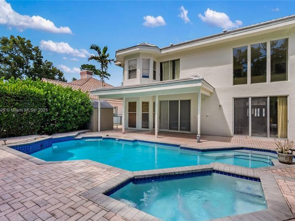 3506 Wildflower Dr, Coral Springs FL 33065