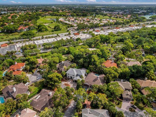 3506 Wildflower Dr, Coral Springs FL 33065