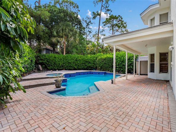 3506 Wildflower Dr, Coral Springs FL 33065