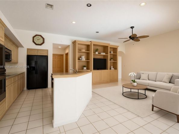 3506 Wildflower Dr, Coral Springs FL 33065