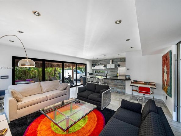 833 86th St, Miami Beach FL 33141