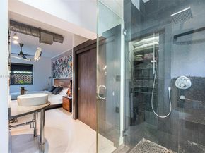 833 86th St, Miami Beach FL 33141