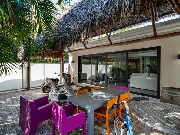833 86th St, Miami Beach FL 33141