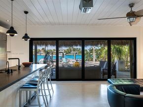 833 86th St, Miami Beach FL 33141