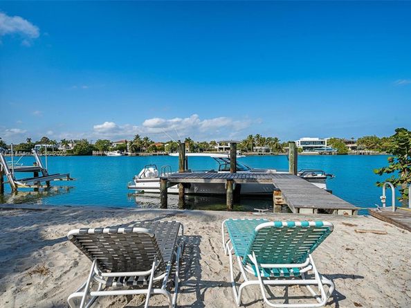 833 86th St, Miami Beach FL 33141