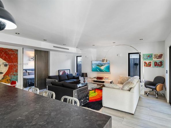 833 86th St, Miami Beach FL 33141