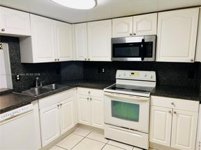 1351 NE 191st St E211, Miami FL 33179
