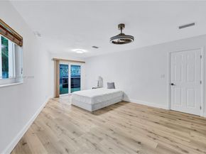 3211 Calle Largo Dr, Hollywood FL 33021