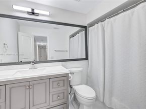 3211 Calle Largo Dr, Hollywood FL 33021