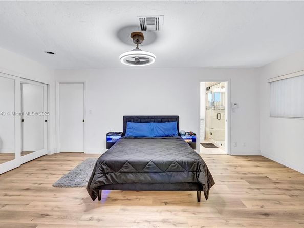 3211 Calle Largo Dr, Hollywood FL 33021