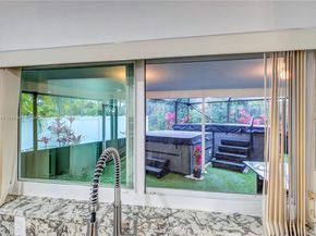 3211 Calle Largo Dr, Hollywood FL 33021