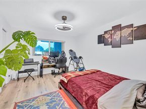3211 Calle Largo Dr, Hollywood FL 33021