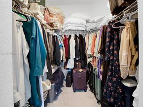 1382 SE 26th Rd, Homestead FL 33035