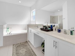 1382 SE 26th Rd, Homestead FL 33035