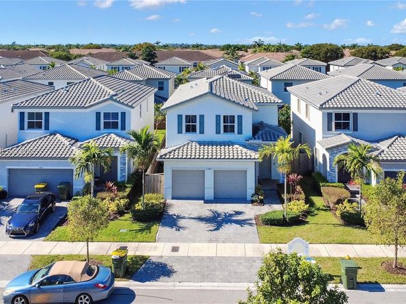 1382 SE 26th Rd, Homestead FL 33035
