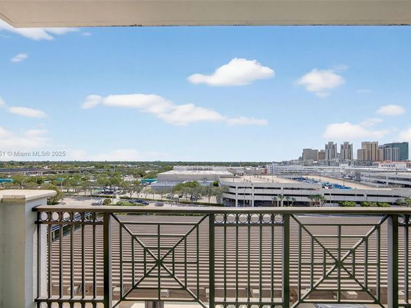 8390 SW 72nd Ave 704, Miami FL 33143