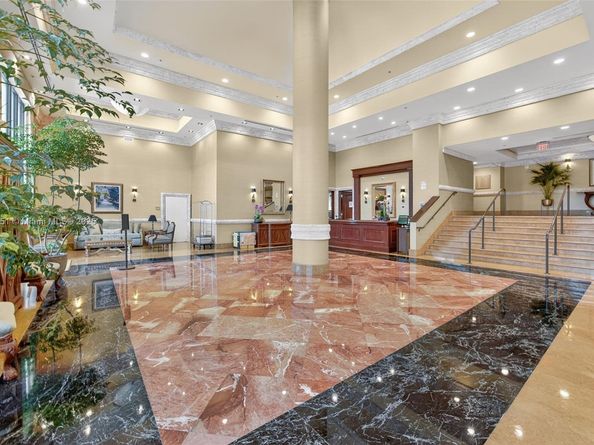 8390 SW 72nd Ave 704, Miami FL 33143