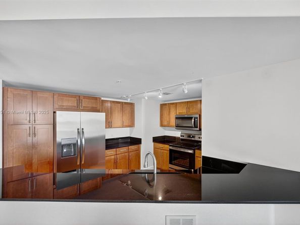 8390 SW 72nd Ave 704, Miami FL 33143